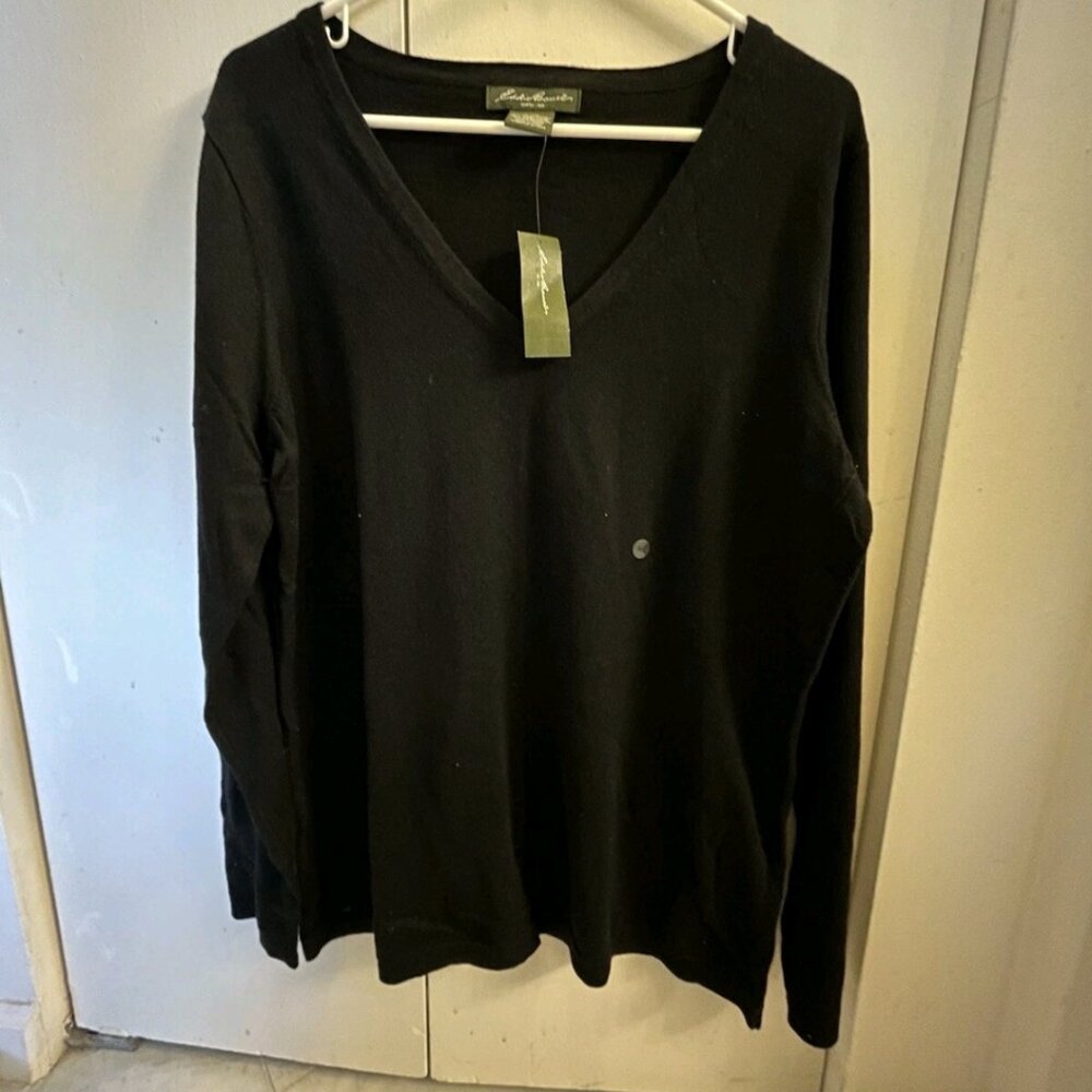 Eddie Bauer Black V-Neck Sweater Women’s XL NWT Lightweight Pullover